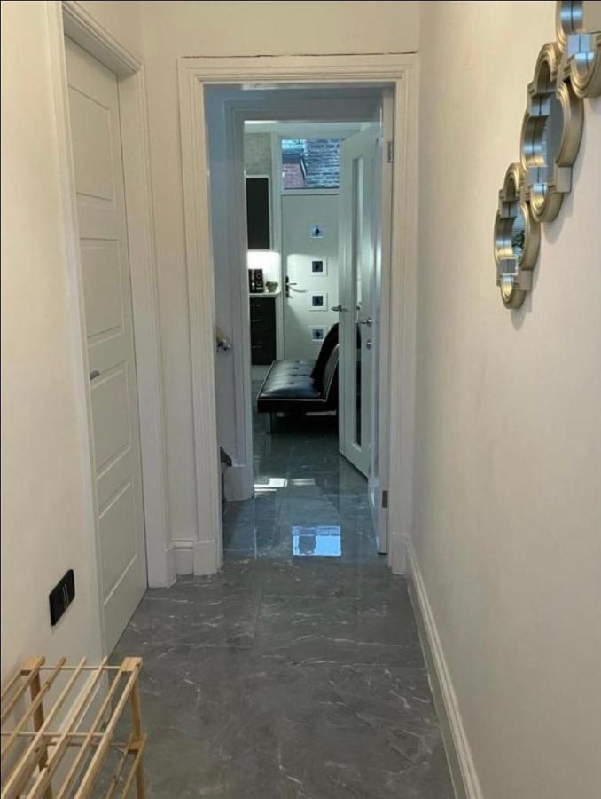 Entire 5 Star Luxury Whalley House Wifi Tv Luxury Burnley Exterior photo