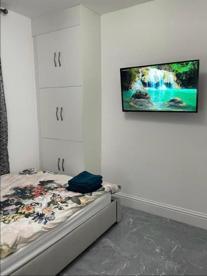 Entire 5 Star Luxury Whalley House Wifi Tv Luxury Burnley Exterior photo