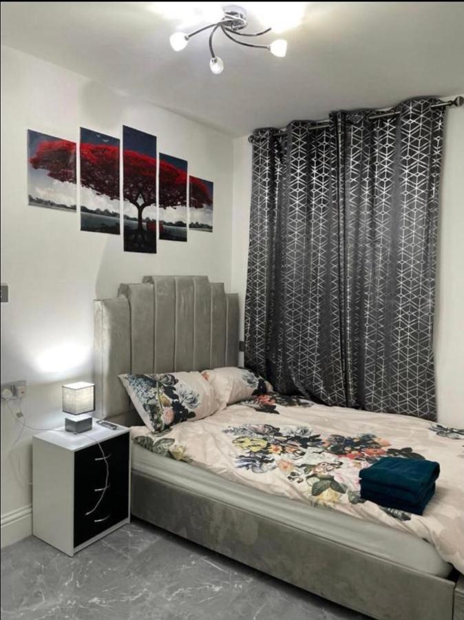 Entire 5 Star Luxury Whalley House Wifi Tv Luxury Burnley Exterior photo